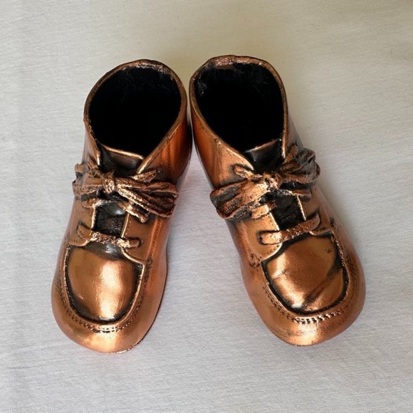 Vintage Copper-Plated / Brass / Bronze Baby Shoes Nursery Decor Display Art - Picture 1 of 6